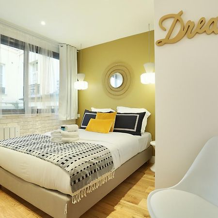 Rent A Room - Residence Blanche ปารีส ภายนอก รูปภาพ