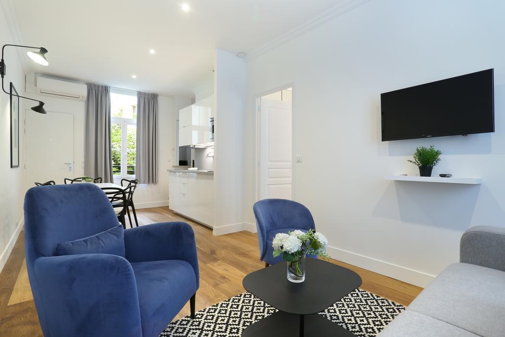 Rent A Room - Residence Blanche ปารีส ภายนอก รูปภาพ