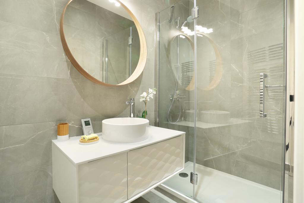 Rent A Room - Residence Blanche ปารีส ภายนอก รูปภาพ