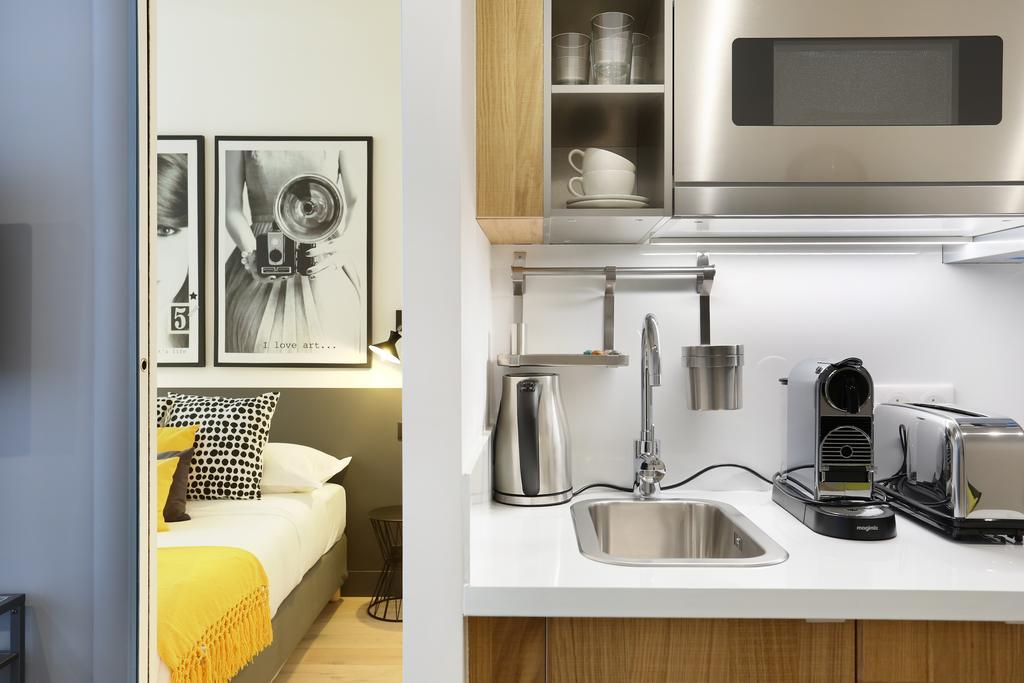 Rent A Room - Residence Blanche ปารีส ภายนอก รูปภาพ