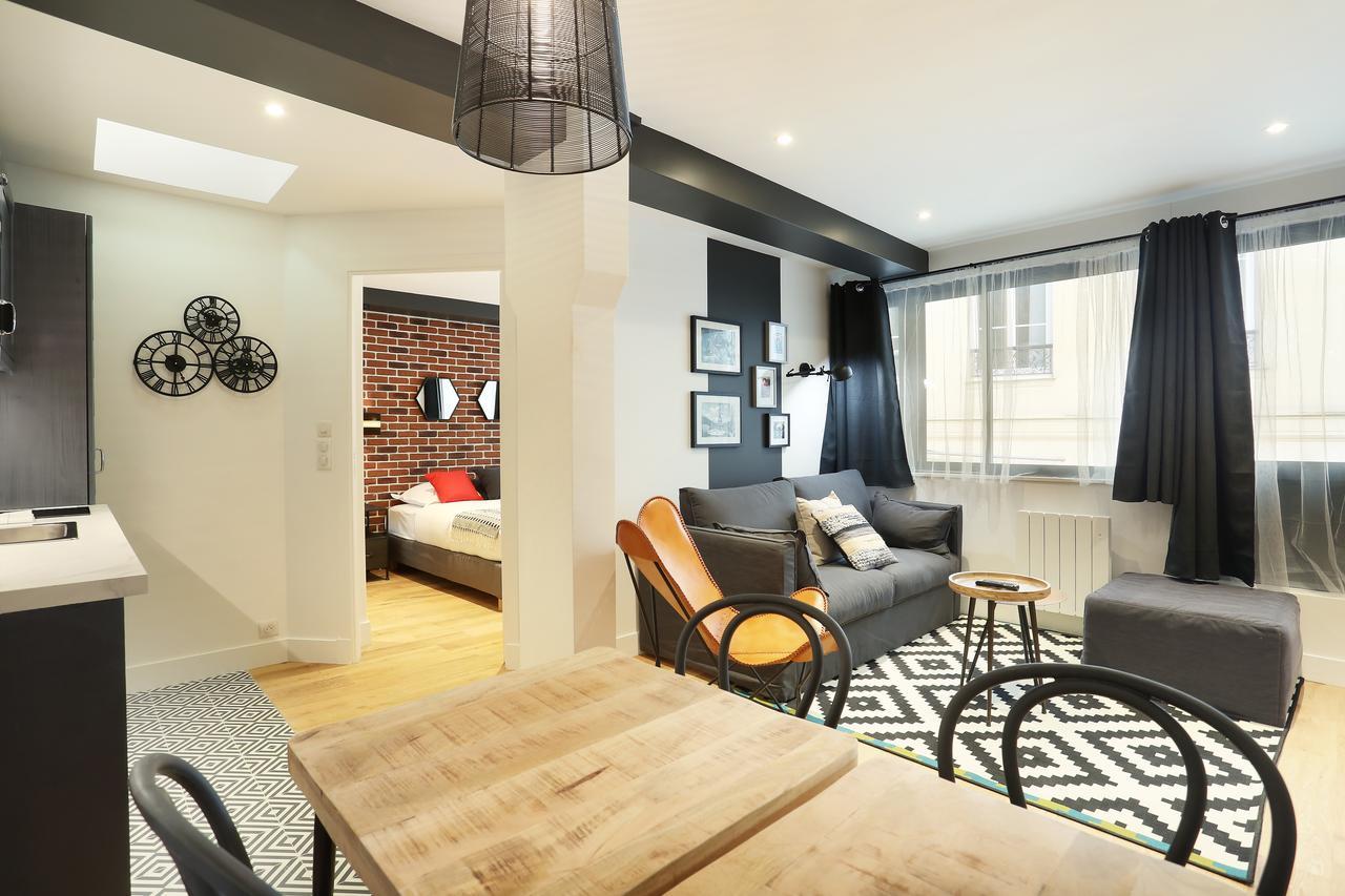 Rent A Room - Residence Blanche ปารีส ภายนอก รูปภาพ